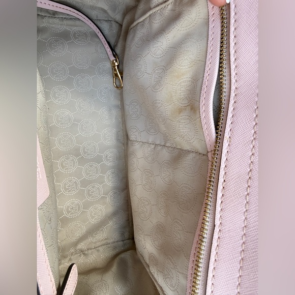 Michael Kors Selma Medium Satchel - Picture 11 of 15